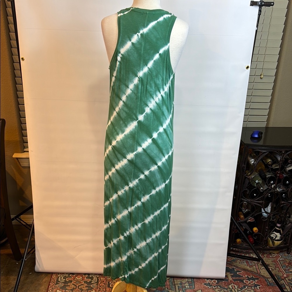 Modern Canvas Green & White Tie-Dye Maxi Dress, Medium - Picture 2 of 4
